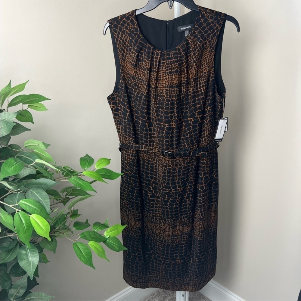NINE WEST Animal Print/ Snakeskin
Sleeveless Sheath Dress with Belt NWT Size 12